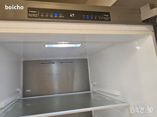 Хладилник Samsung с фризер с 3 чекмеджета Twin Cooling , снимка 5 - Хладилници - 44991255
