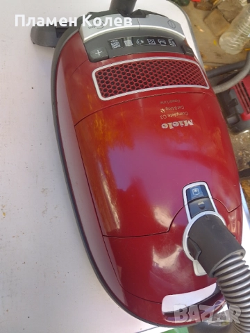 Miele прахосмукачка , снимка 4 - Прахосмукачки - 52263083