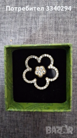 Дамска брошка цвете с камъни