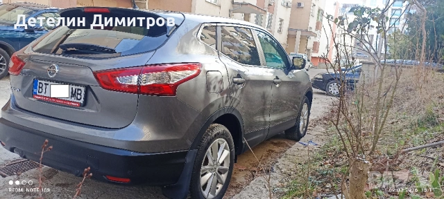 Nissan Qashqai 1,2 DIG-T , снимка 4 - Автомобили и джипове - 53683007