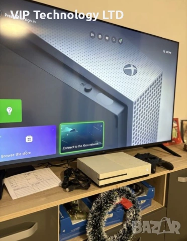 Уникален Xbox One S 1TB Гаранция 12м