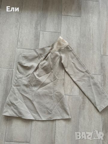 Блузка с един ръкав, снимка 1 - Блузи с дълъг ръкав и пуловери - 46469081
