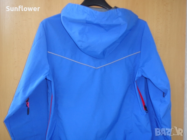 Дамско ветроустойчиво синьо яке с качулка анорак SWIX, размер M  , снимка 2 - Якета - 51870781
