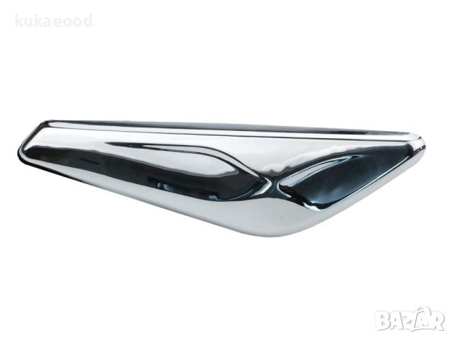 Лайстна за преден десен калник на BMW X4 F26 (2013-2018), снимка 1 - Части - 45504209