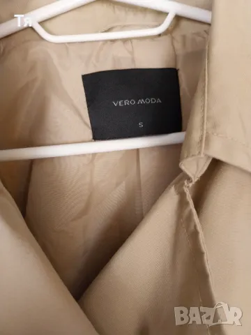 Тренч в цвят беж, снимка 2 - Сака - 49879443