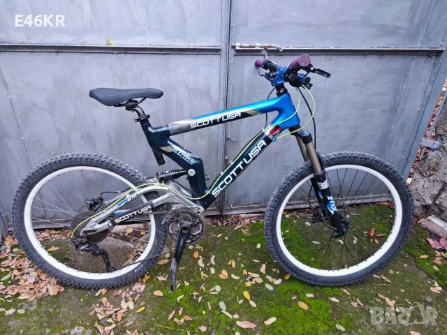 Продавам карбонов велосипед Scott Team Issues 26 цола Мекица