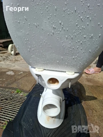 Тоалетна чиния с капак., снимка 5 - Строителни материали - 51393463