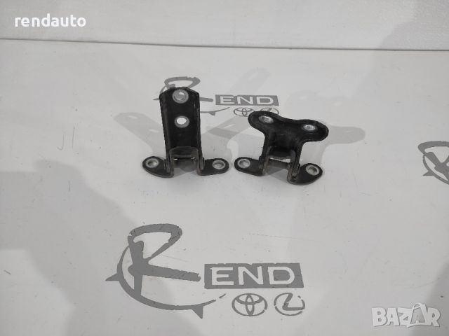 Задни леви панти за врата за Toyota Auris 2006-2012, снимка 1 - Части - 45744704