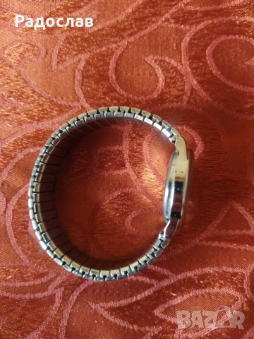 дамски часовник Q&Q , снимка 3 - Дамски - 53249361