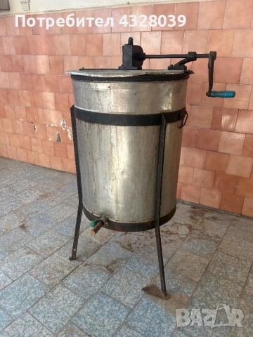 Центрофуга за мед, снимка 2 - Други животни - 52423112