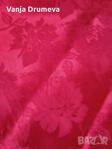 покривка от копринен сатен от соца нова