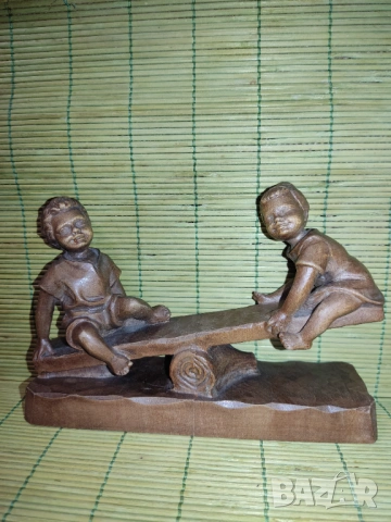 ПРОМО-10% Стара немска дървена статуетка - мъж, фигурка - деца на люлка, голям орел с орле , снимка 12 - Антикварни и старинни предмети - 53387886