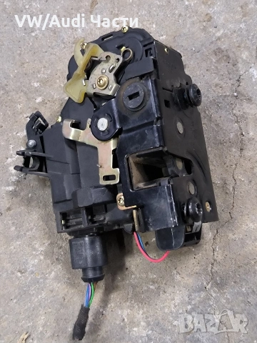 Задна дясна брава механизъм врата за Голф 4 Бора Пасат Шкода Сеат VW Golf 4 Bora Passat Skoda Seat , снимка 2 - Части - 53950464
