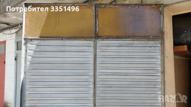 ПРОДАВАМ МАСИВНИ ЖЕЛЕЗНИ ГАРАЖНИ ВРАТИ В МНОГО ДОБРО СЪСТОЯНИЕ, снимка 4 - Гаражни врати - 54129292