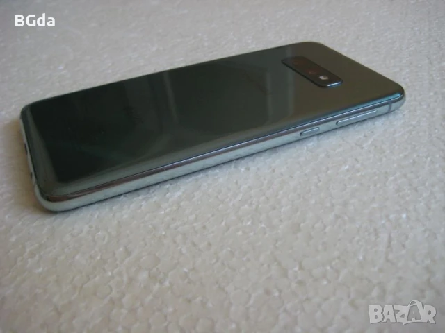 Samsung Galaxy S10e, снимка 4 - Samsung - 51068573