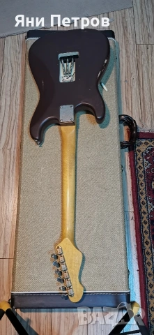 Vintage V6 Thomas Blug Strat електрическа китара, снимка 2 - Китари - 53780708