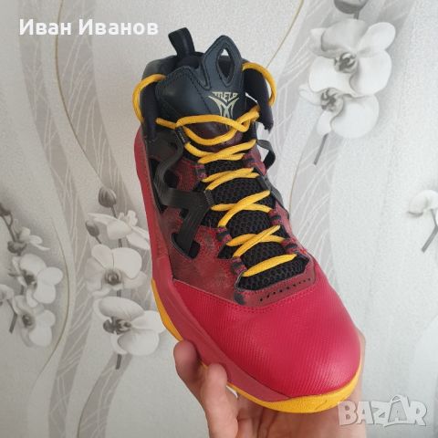 Баскетболни маратонки  JORDAN MELO M9  номер 43,5-44, снимка 13 - Маратонки - 40351689