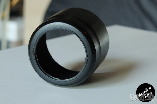 Оригинален сенник Canon ET-73B за Canon EF 70-300mm f/4-5.6L IS USM, снимка 4 - Чанти, стативи, аксесоари - 52387558