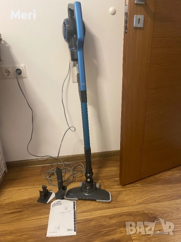 Вертикална прахосмукачка Black+Decker 600 W