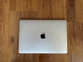 13.3' Apple MacBook Air 2020 Silver - 8GB RAM/256GB SSD/Бат 10ч., снимка 1