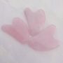 Розов нефритен камък скрепер за лице във формата на сърце за лице TV612, снимка 1 - Масажори - 45708891