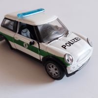 AmerCOM Munich Germany Police BMW Mini Cooper 1:43, снимка 5 - Колекции - 45871459
