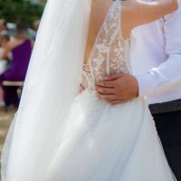 Булчинска рокля с подарък обръч и воал, снимка 4 - Сватбени рокли - 40180718