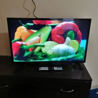 Телевизор Toshiba LED 32WL1A63DG, 32" (80 см), HD , снимка 1 - Телевизори - 45746134