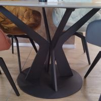 Дизайнерска трапезна маса с керамичен плот 135 см. диаметър, снимка 3 - Маси - 45650434