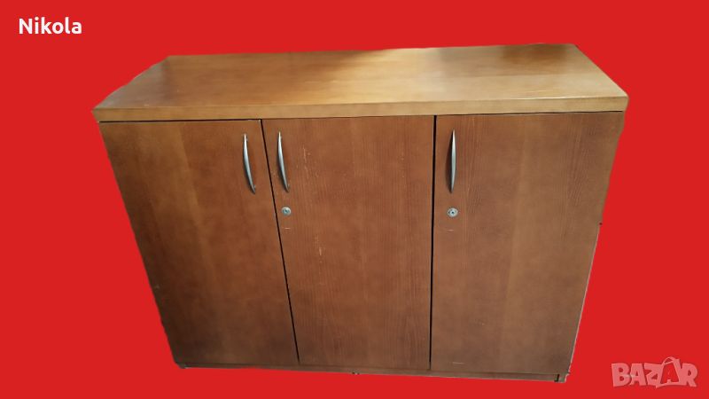 Шкаф с три врати естествен форнир с ключалки и рафтове 122/45/92см, снимка 1