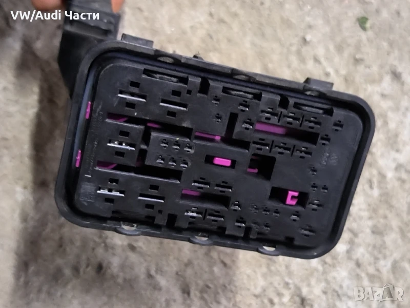 Букса бушониера бушонно табло за Голф 5 Ауди А3 Пасат VW Golf 5 Audi A3 8P Touran Passat 1K0937700A, снимка 1