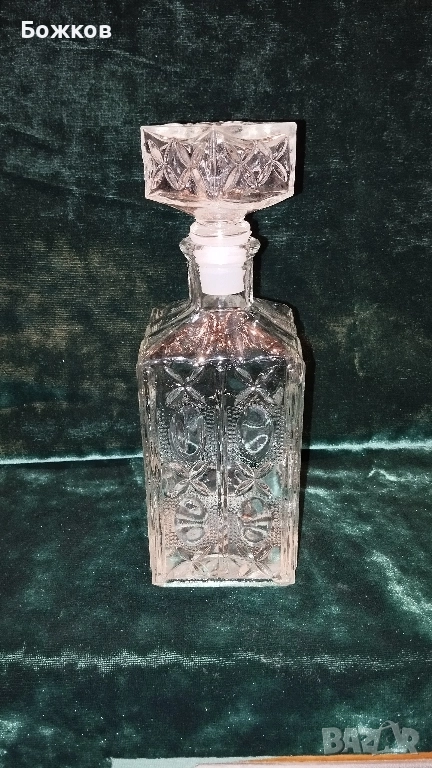 стъклена гарафа, снимка 1