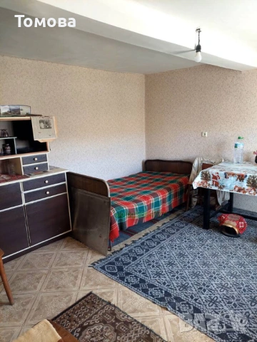 Продавам  двуетажна къща с двор в село Горна Бешовица, снимка 10 - Къщи - 43938383