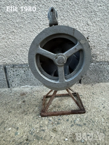 Продавам Военна Ръчна Сирена за Въздушна Тревога , снимка 3 - Антикварни и старинни предмети - 53113465