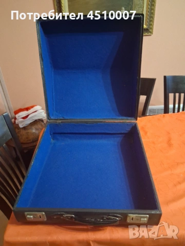 Акордеон Велтмайстер 48 баса с куфар, снимка 5 - Акордеони - 53035340