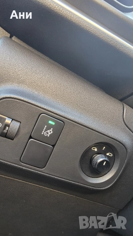 CİTROEN C3 1.2 PureTech, снимка 12 - Автомобили и джипове - 52484544