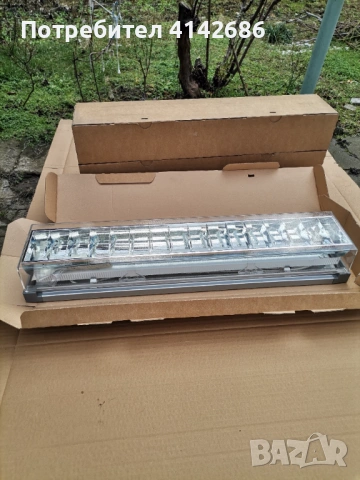 Осветително тяло  Zumtobel perluce d 24W , снимка 3 - Лампи за таван - 53111154