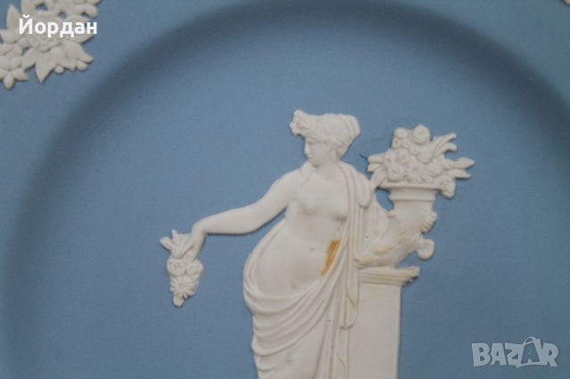 Англииска порцеланова колекционерска чиния ''Wedgwood'', снимка 3 - Антикварни и старинни предмети - 46114192