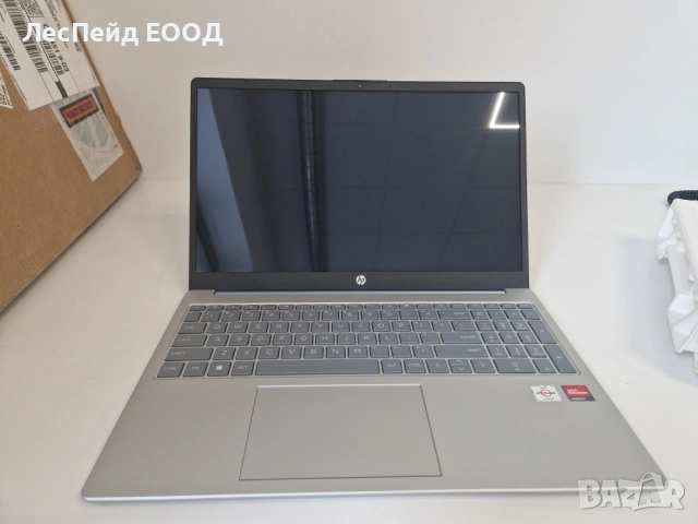 HP 15-fc0035tg 15.6" лаптоп  с AMD Athlon Silver, 8GB RAM, 256GB SSD