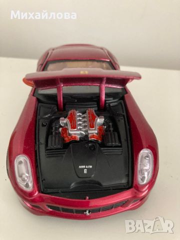 Колекционерска кола Ferrari 599 GTB Fiorano, мащаб 1:24, снимка 10 - Колекции - 46633752