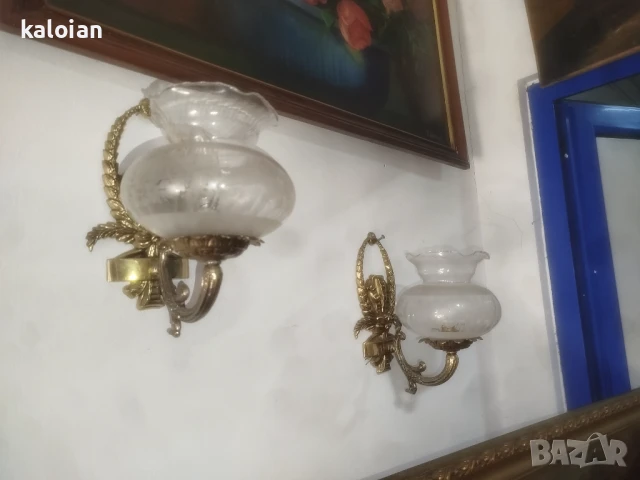 Месингови стари столици викториански стил. Пълен оригинал с фини стъклени гравирани абажури. Размери