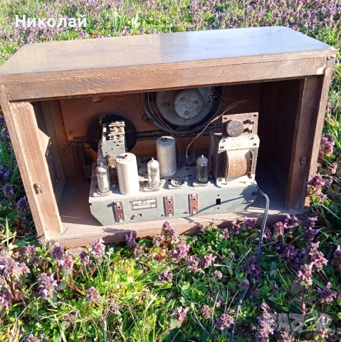 Лампово радио Христо Ботев, снимка 10 - Антикварни и старинни предмети - 53870787