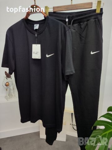 Сет от две части Nike, снимка 1 - Спортни дрехи, екипи - 46125209