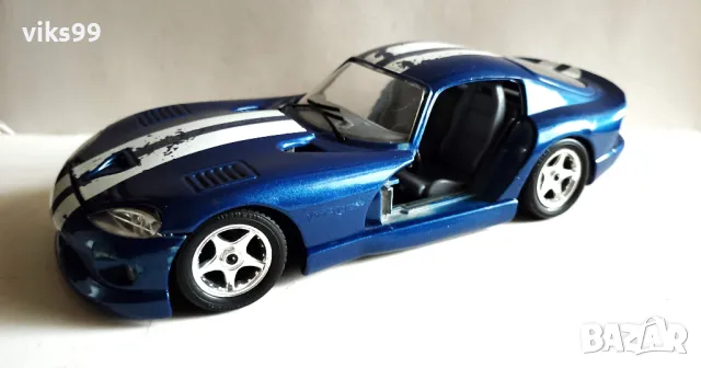 Bburago Dodge Viper GTS Coupe Made in Italy - Мащаб 1:24, снимка 2 - Колекции - 48595584