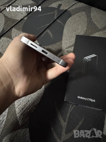 Samsung Galaxy Z Flip 6, снимка 4 - Samsung - 53419452