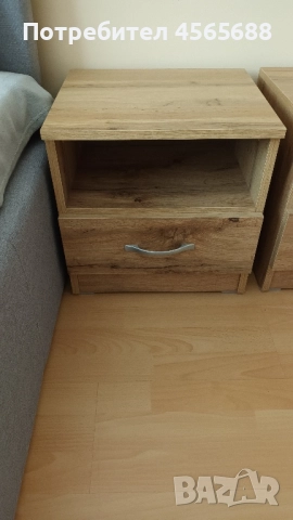 2бр.нощни шкафчета