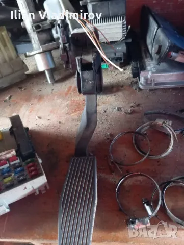 продавам педал за газта свален от Опел Зафира А 2.0 101кс., снимка 1