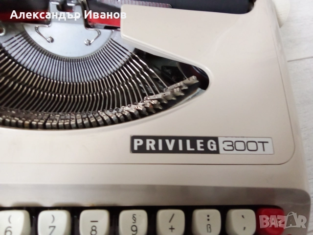 Японска пишеща машина PRIVILEG 1972 г., снимка 3 - Антикварни и старинни предмети - 51941791