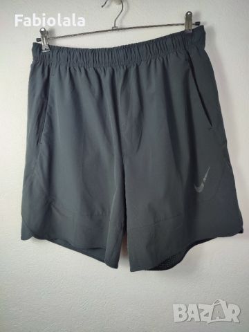 Nike sportbroek XL, снимка 1 - Спортни дрехи, екипи - 46414839