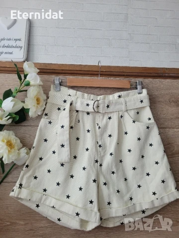 Къси панталони с висока талия на звездички 